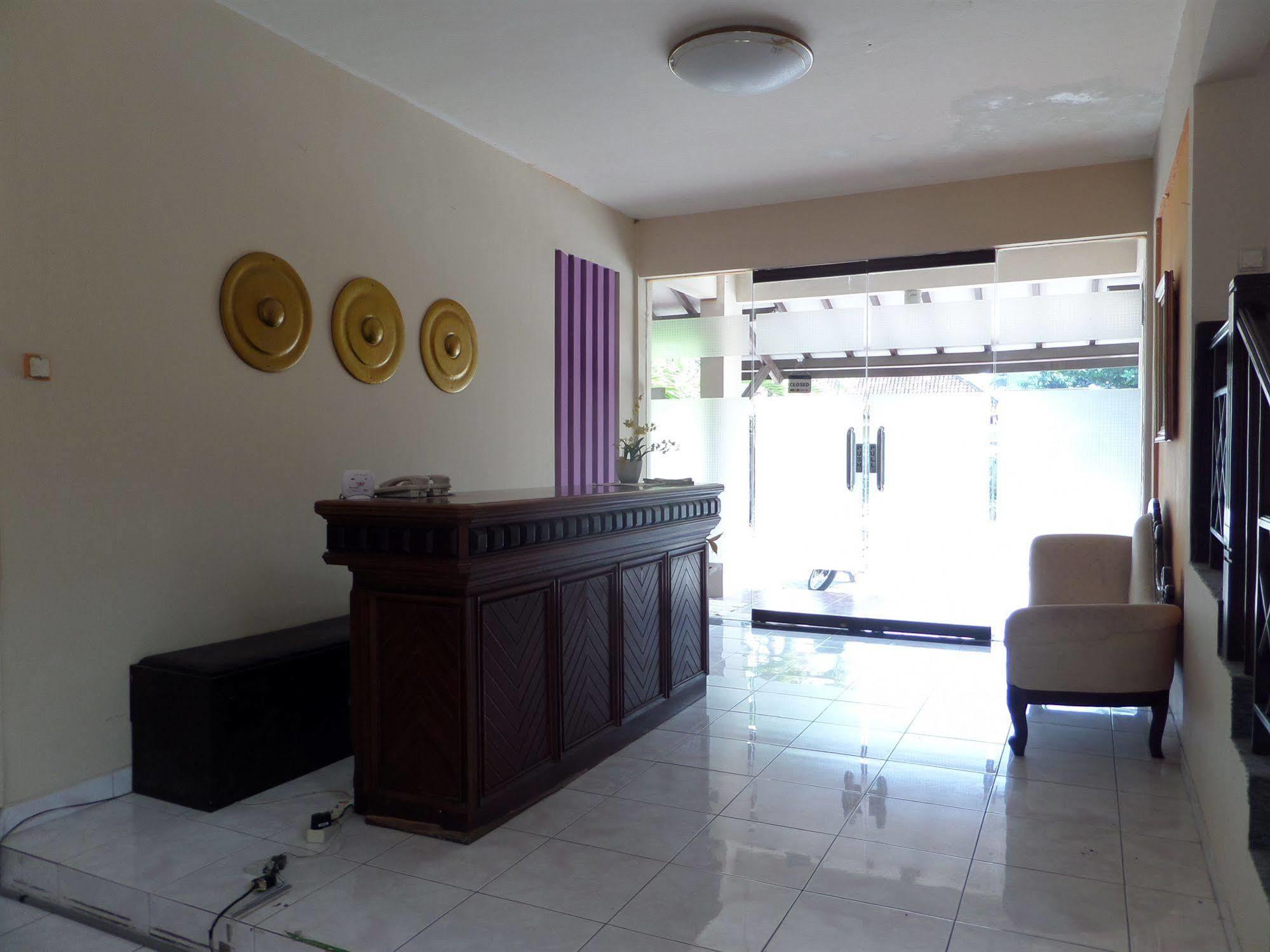 Oyo 201 Emdi House Timoho Hotell Yogyakarta Eksteriør bilde