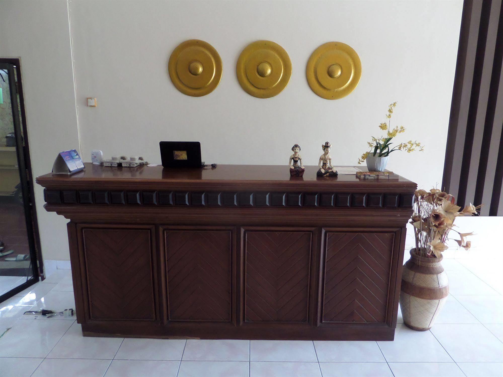 Oyo 201 Emdi House Timoho Hotell Yogyakarta Eksteriør bilde