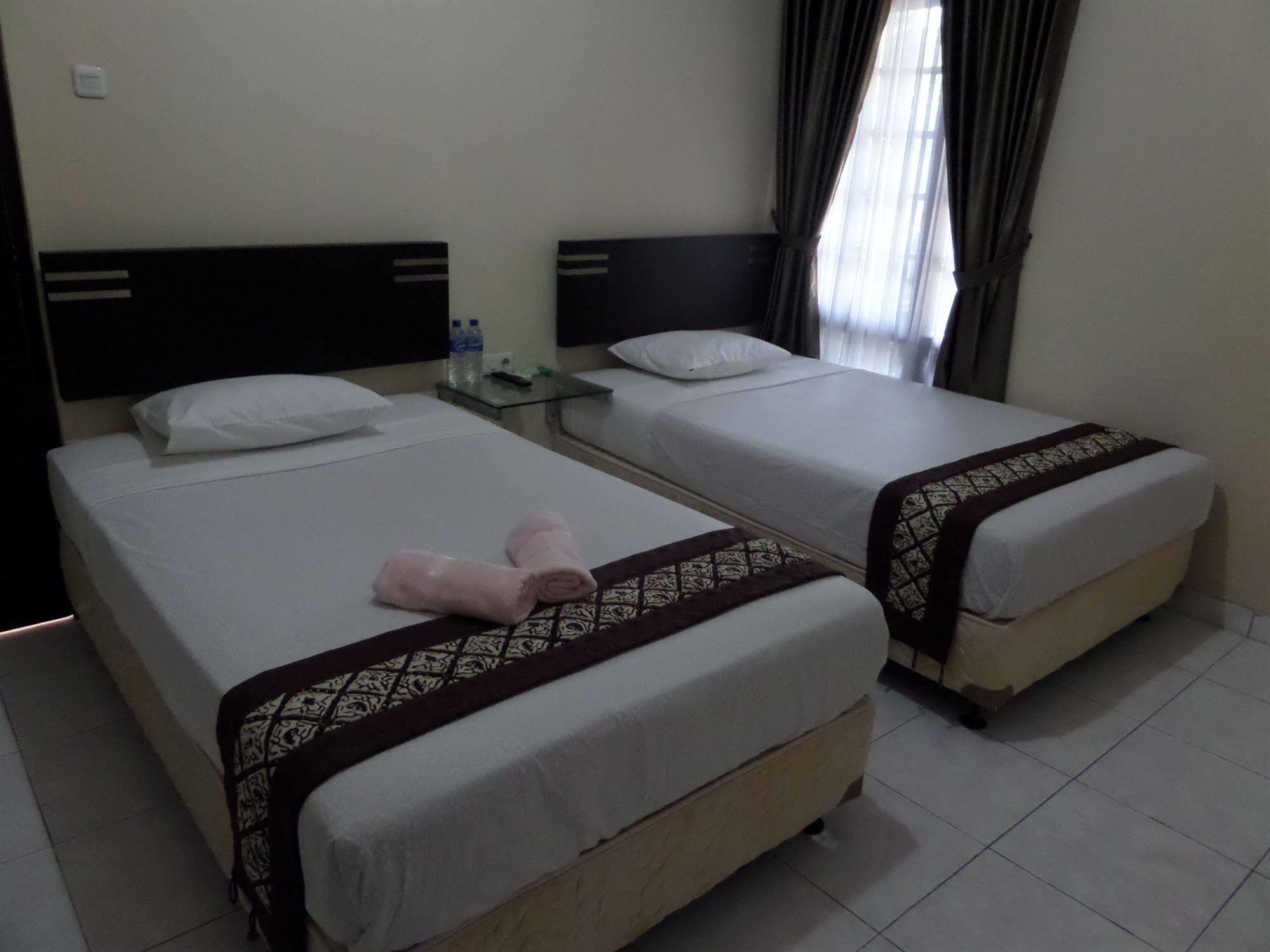 Oyo 201 Emdi House Timoho Hotell Yogyakarta Eksteriør bilde