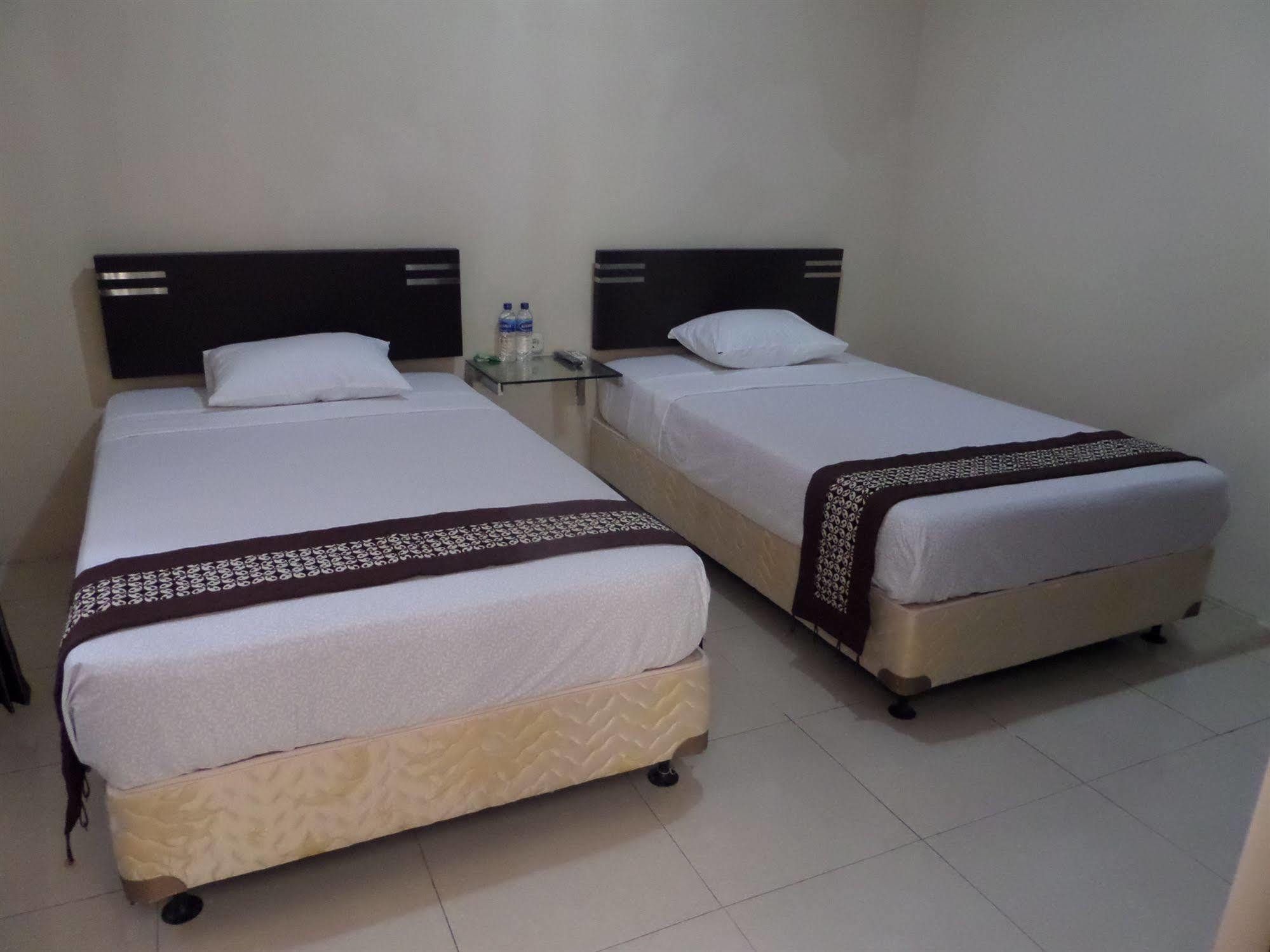 Oyo 201 Emdi House Timoho Hotell Yogyakarta Eksteriør bilde