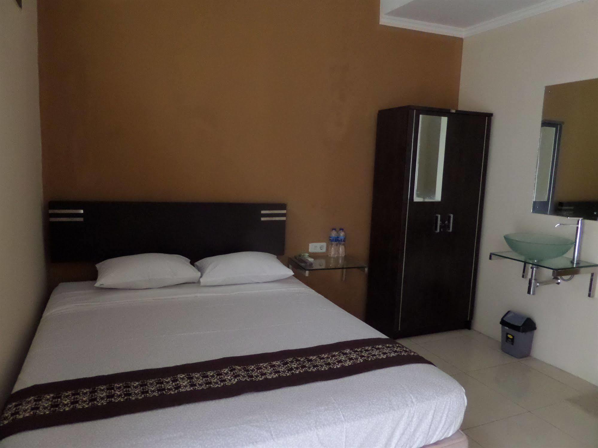 Oyo 201 Emdi House Timoho Hotell Yogyakarta Eksteriør bilde