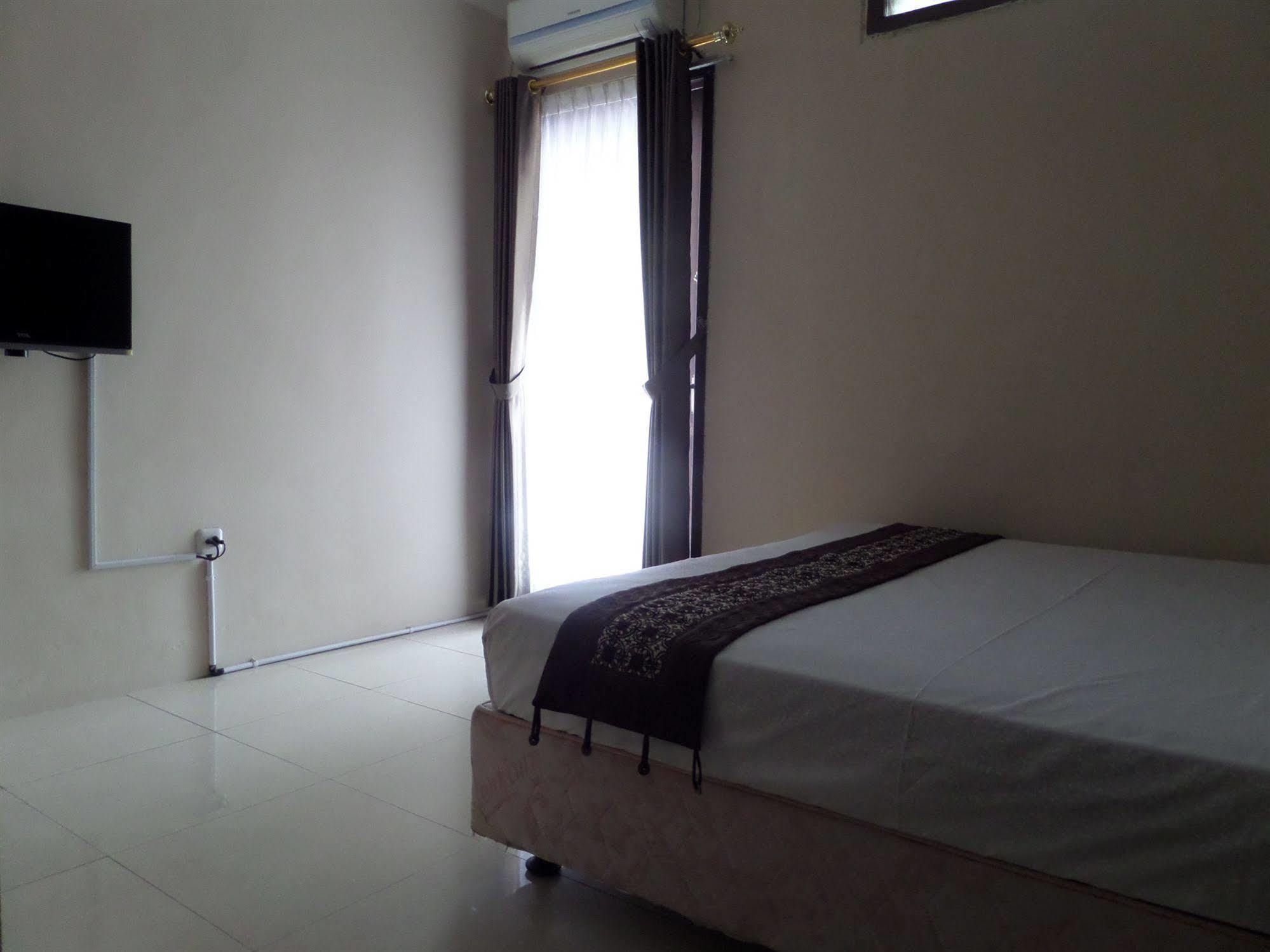 Oyo 201 Emdi House Timoho Hotell Yogyakarta Eksteriør bilde