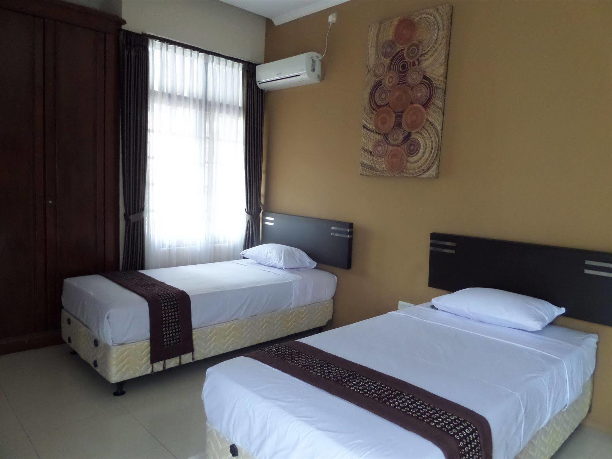 Oyo 201 Emdi House Timoho Hotell Yogyakarta Eksteriør bilde