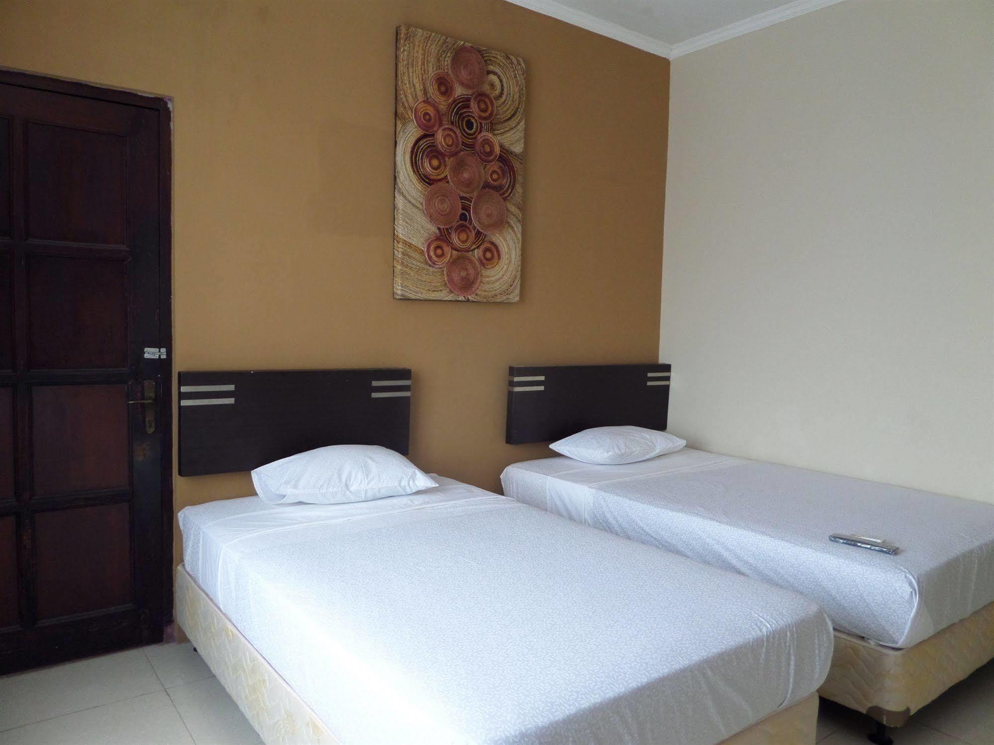 Oyo 201 Emdi House Timoho Hotell Yogyakarta Eksteriør bilde