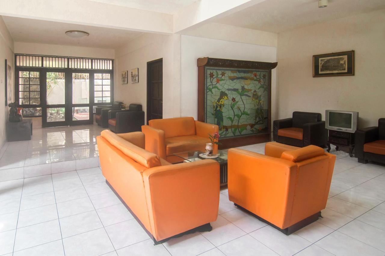 Oyo 201 Emdi House Timoho Hotell Yogyakarta Eksteriør bilde